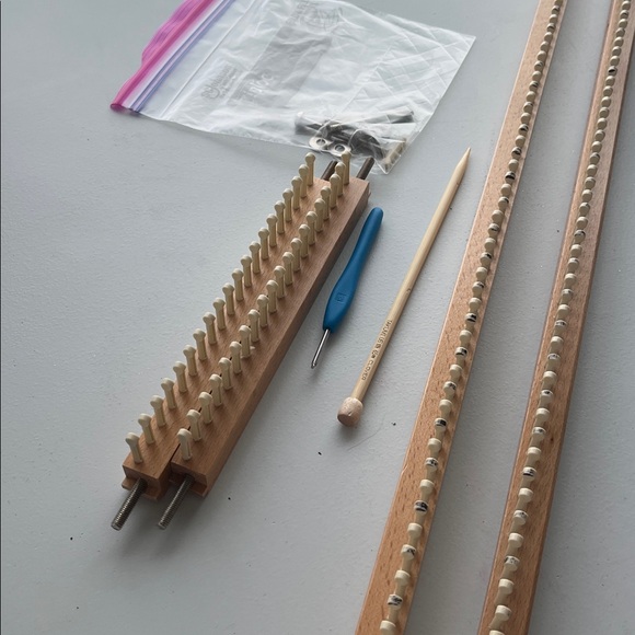Kb 28” Wooden Knitting Loom Set with Tools - Picture 3 of 10